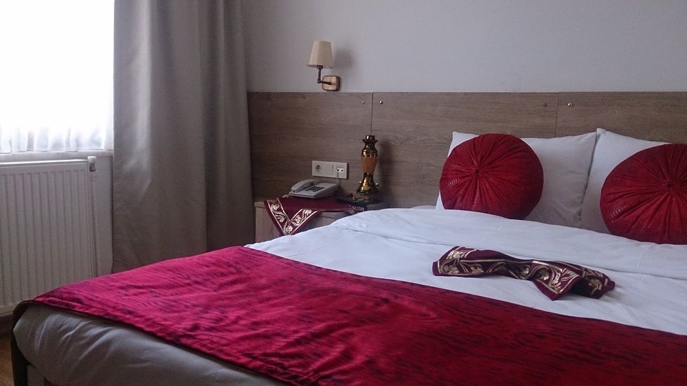 Rozza Hotel Istambul Exterior foto A bedroom at the hotel